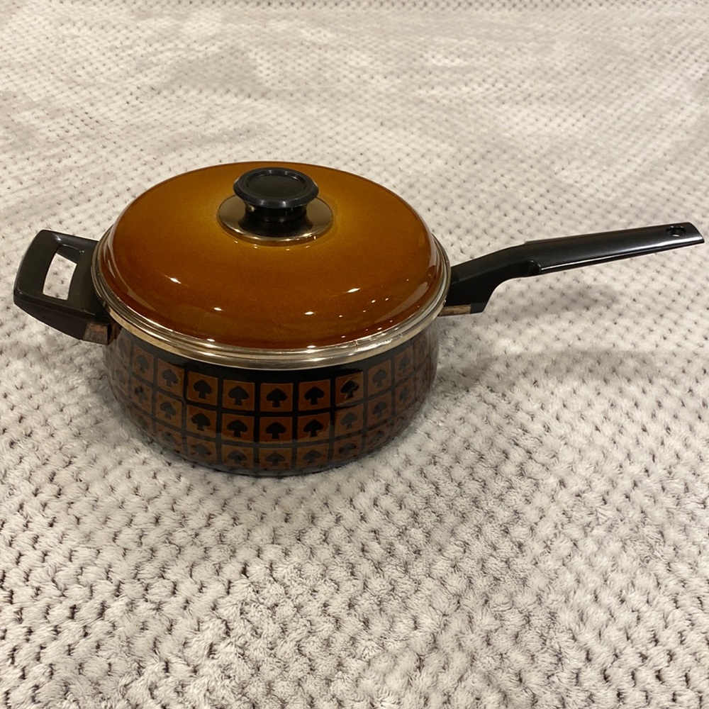 Vintage MCM Westbend Japanese mushroom spade pot